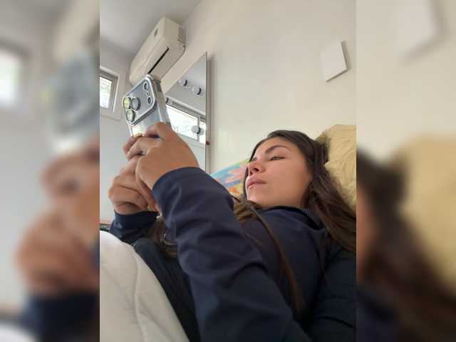 APRILHILL's BongaCams show and profile