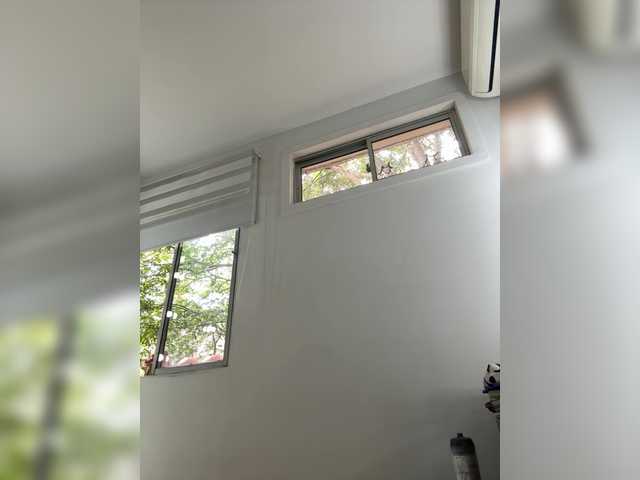 le modèle APRILHILL est en webcam porno dans un show sur le site bongacams, il possède les tags suivants: Latino/Hispanic,Brunette,Shaved