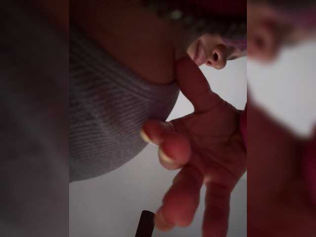 APRILHILL's BongaCams show and profile