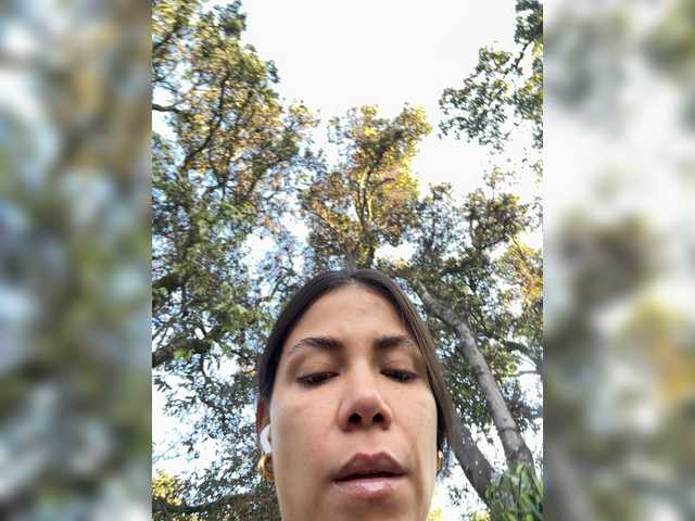 APRILHILL's BongaCams show and profile