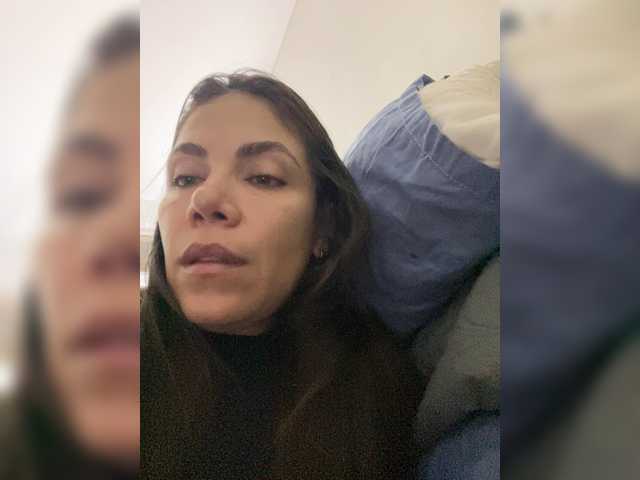 APRILHILL's BongaCams show and profile