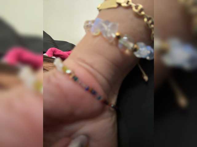 APRILHILL's BongaCams show and profile