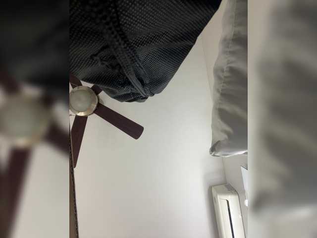 APRILHILL's BongaCams show and profile