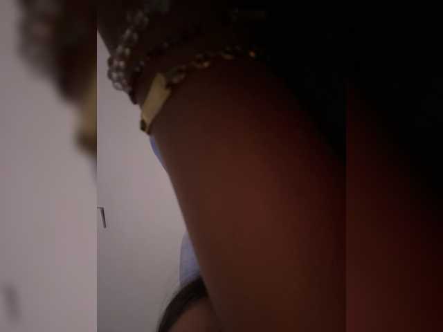 APRILHILL's BongaCams show and profile