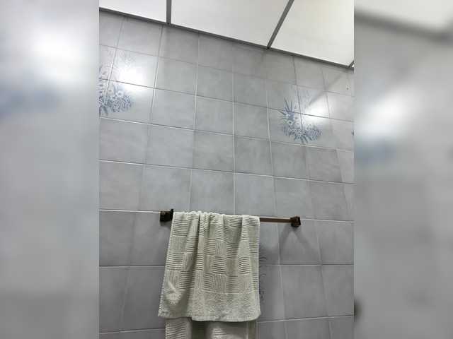 APRILHILL's BongaCams show and profile