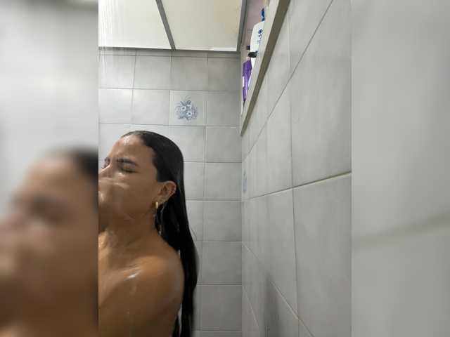 APRILHILL's BongaCams show and profile