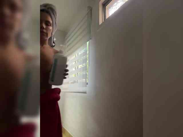 NathalieSwan webcam