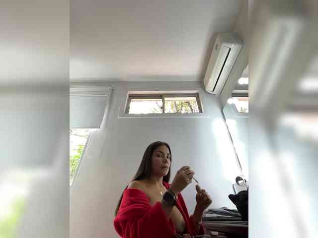 NathalieSwan webcam