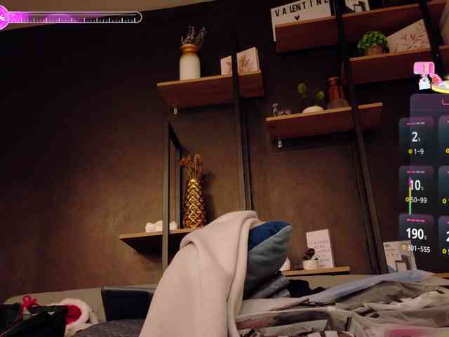 APRILHILL Live Webcam on BongaCams