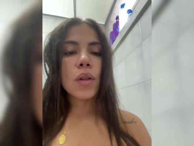 NathalieSwan webcam