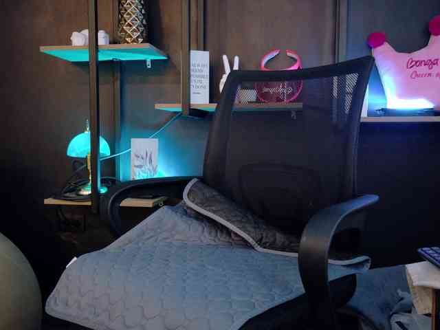 NathalieSwan webcam
