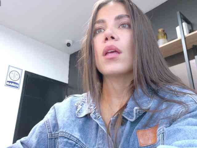 NathalieSwan webcam