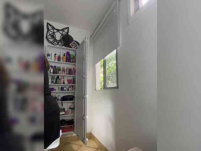 NathalieSwan webcam