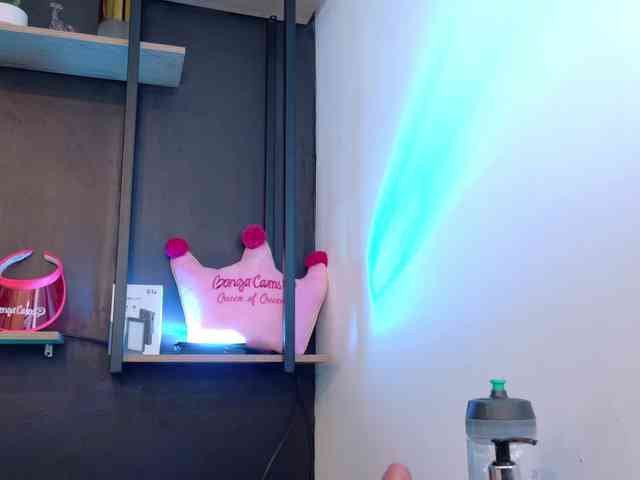 NathalieSwan webcam