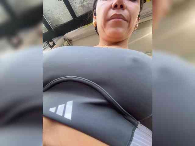 NathalieSwan webcam