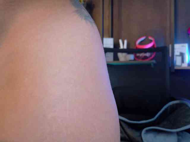 NathalieSwan webcam