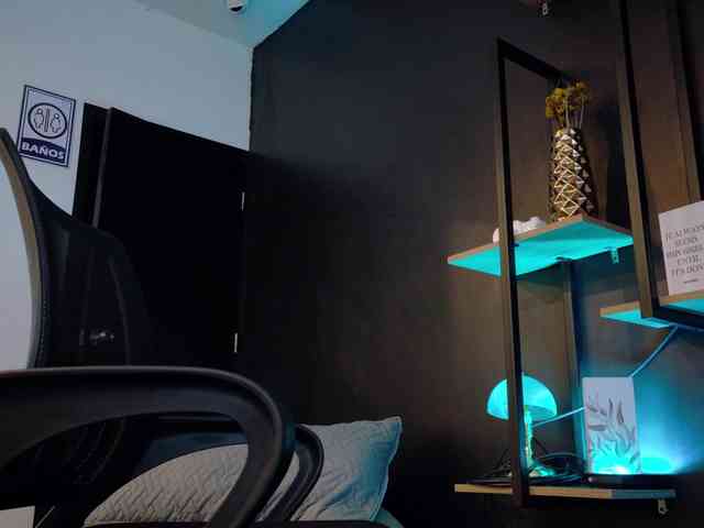 NathalieSwan webcam