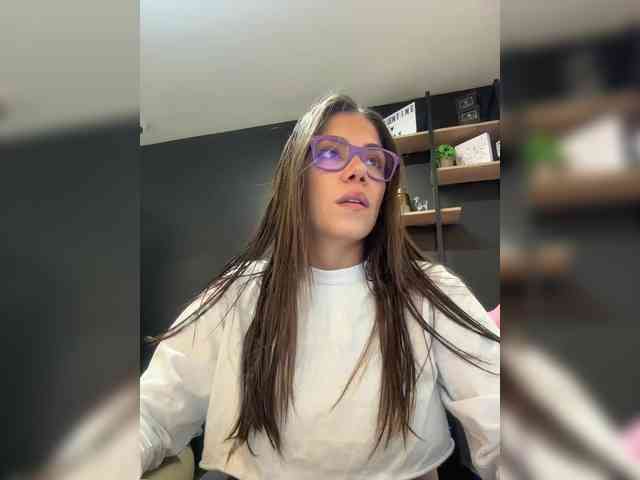 NathalieSwan webcam