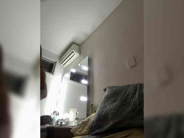 APRILHILL Live Webcam on BongaCams