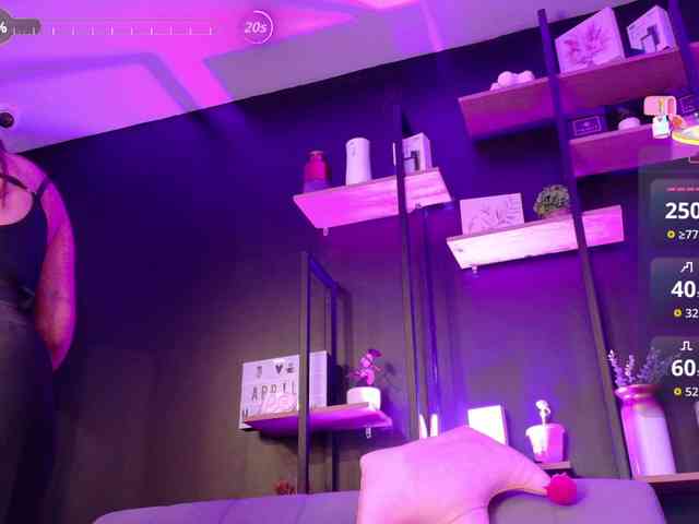 APRILHILL Live Webcam on BongaCams