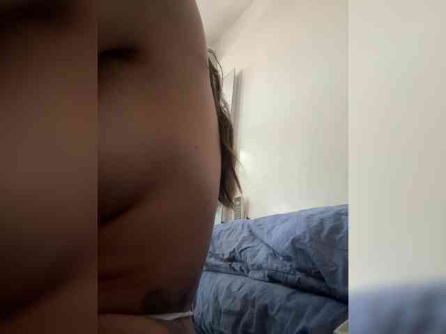 APRILHILL Live Webcam on BongaCams