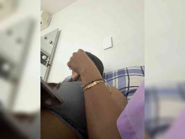 spy webcam APRILHILL