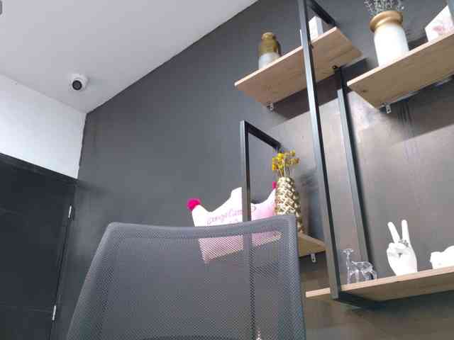 NathalieSwan webcam