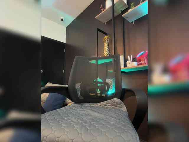 NathalieSwan webcam