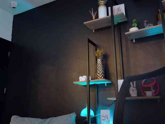 NathalieSwan webcam