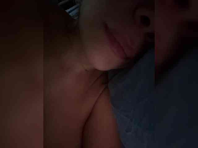 NathalieSwan webcam