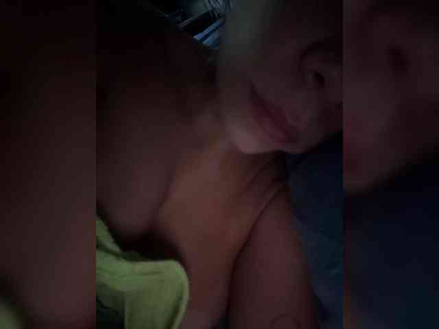 NathalieSwan webcam
