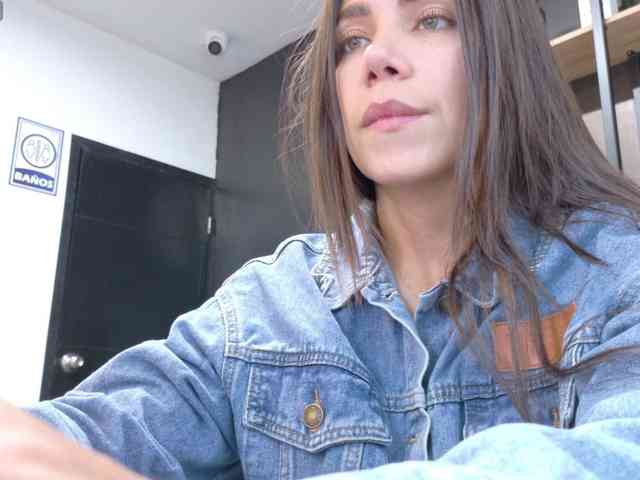 NathalieSwan webcam