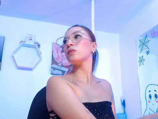 Dagny-hot webcam