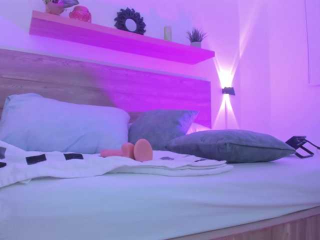 izaro22's BongaCams show and profile