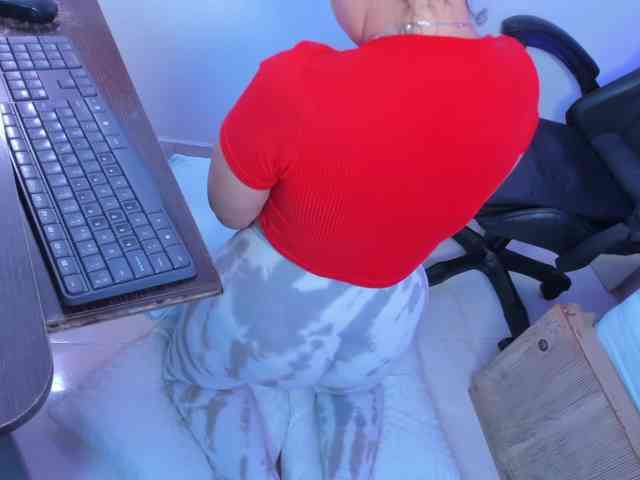izaro22 webcam