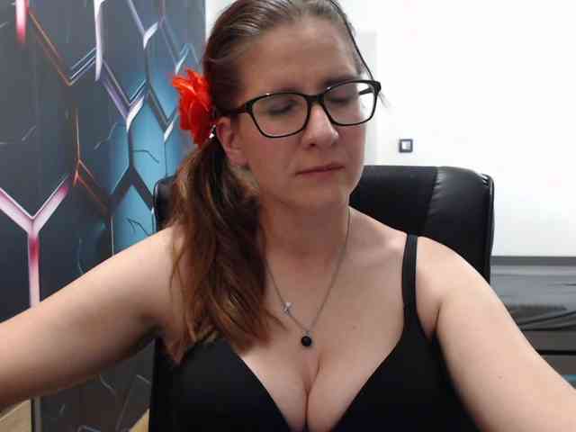 KayaCute Live Webcam on BongaCams