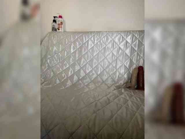 Naturalnayaa Live Webcam on BongaCams