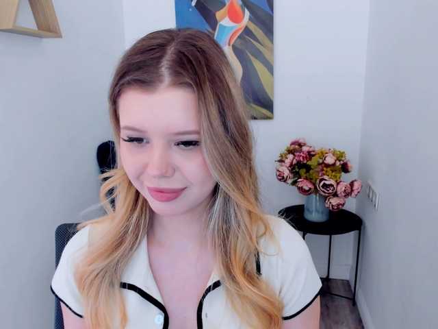 GlamorousGirl's BongaCams show and profile