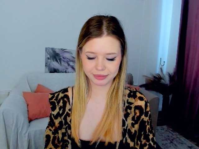 GlamorousGirl's BongaCams show and profile