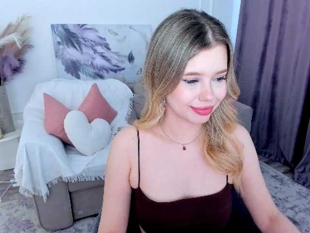 GlamorousGirl's BongaCams show and profile