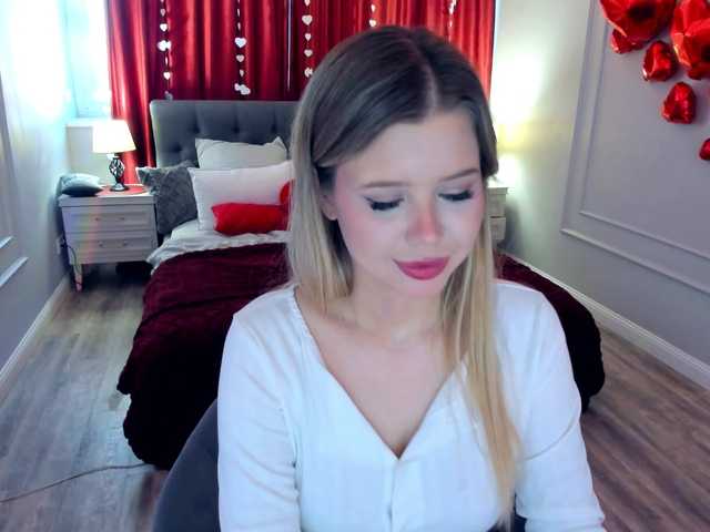 GlamorousGirl's BongaCams show and profile