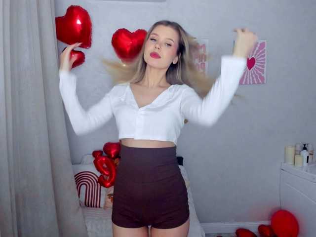 GlamorousGirl's BongaCams show and profile