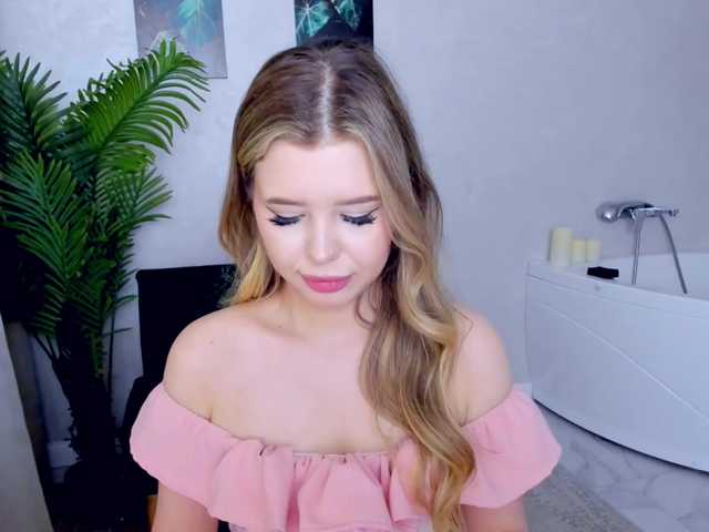 GlamorousGirl from BongaCams