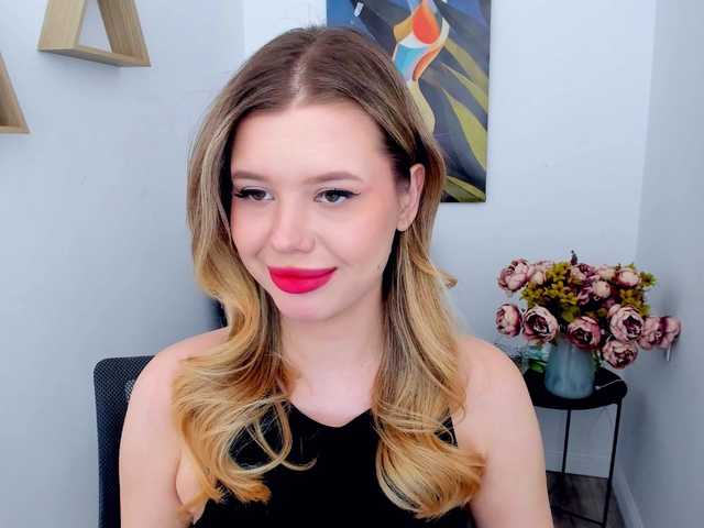 GlamorousGirl's BongaCams show and profile