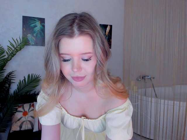 GlamorousGirl's BongaCams show and profile