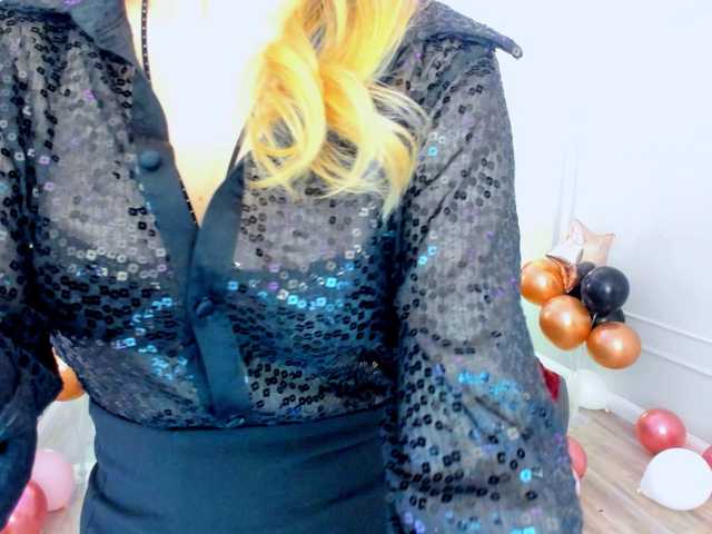 GlamorousGirl's BongaCams show and profile