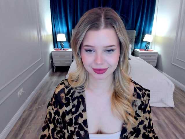 GlamorousGirl's BongaCams show and profile