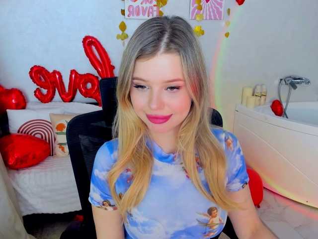 GlamorousGirl's BongaCams show and profile