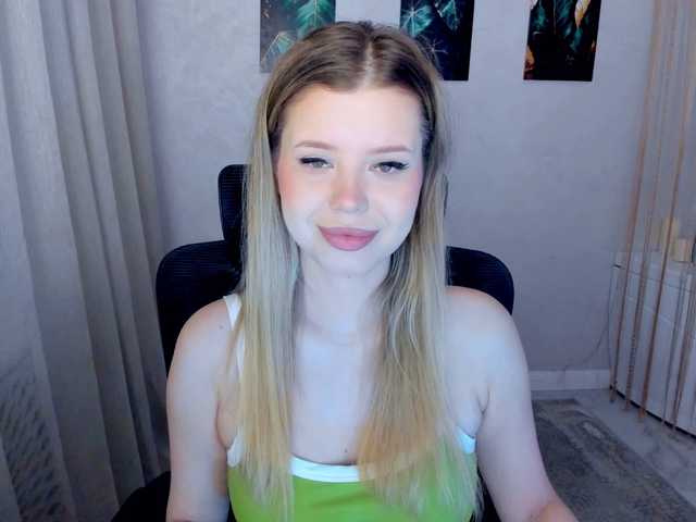 GlamorousGirl's BongaCams show and profile