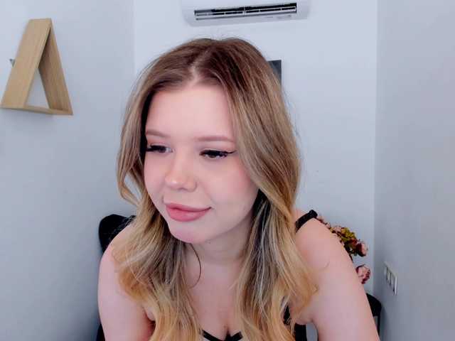 GlamorousGirl's BongaCams show and profile